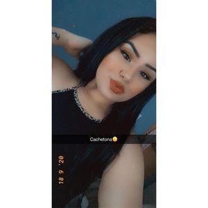 Meet your Posher, Nely